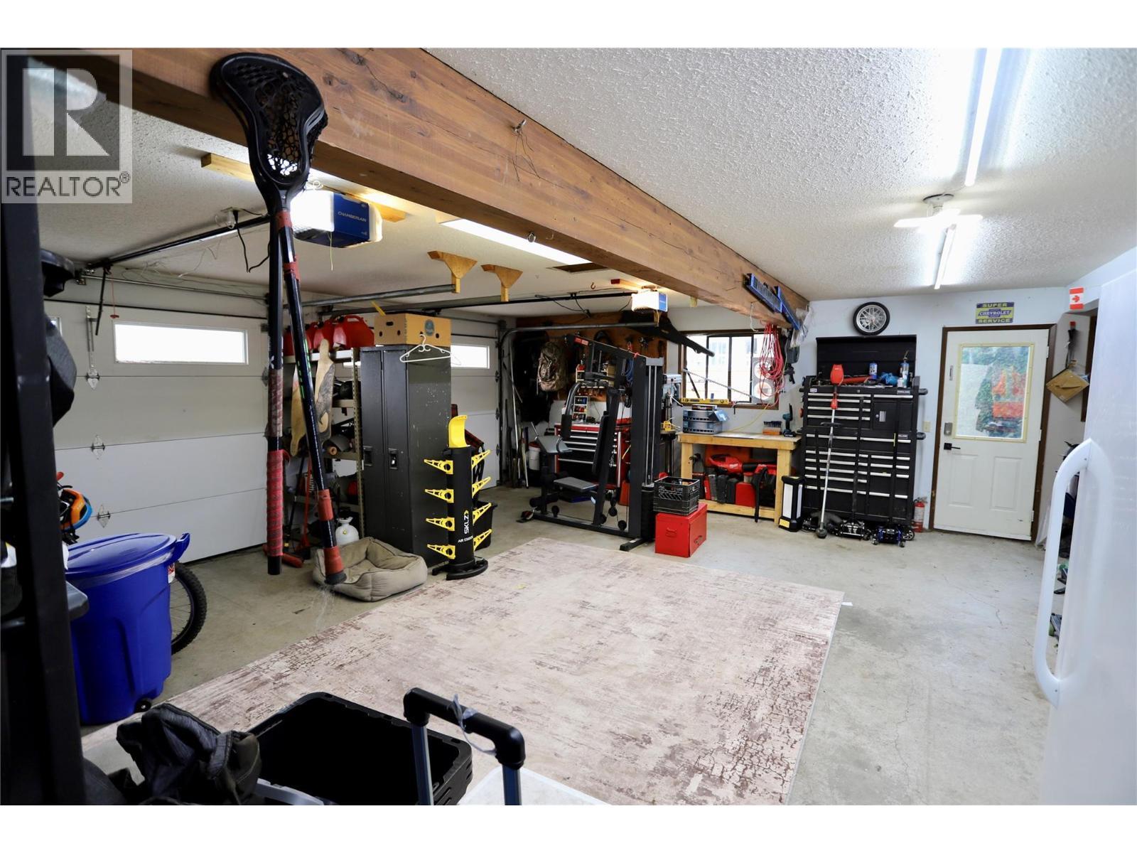 KAMLOOPS, British Columbia, V2H 1N1, CA, 4 Bedrooms Bedrooms, ,4 BathroomsBathrooms,Residential,For Sale,1947764