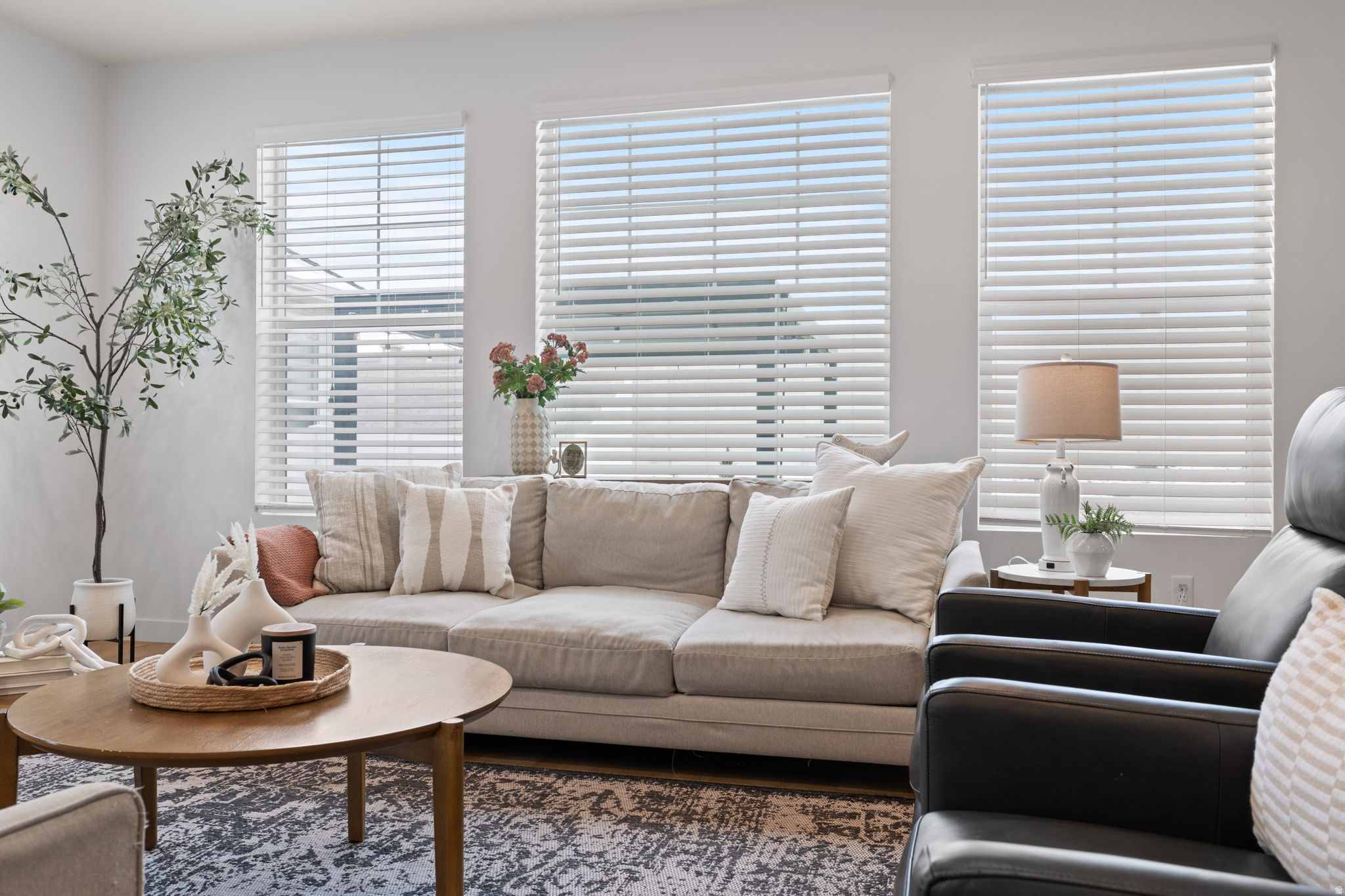 West Jordan, Utah, 84081, United States, 4 Bedrooms Bedrooms, ,3 BathroomsBathrooms,Residential,For Sale,2001617