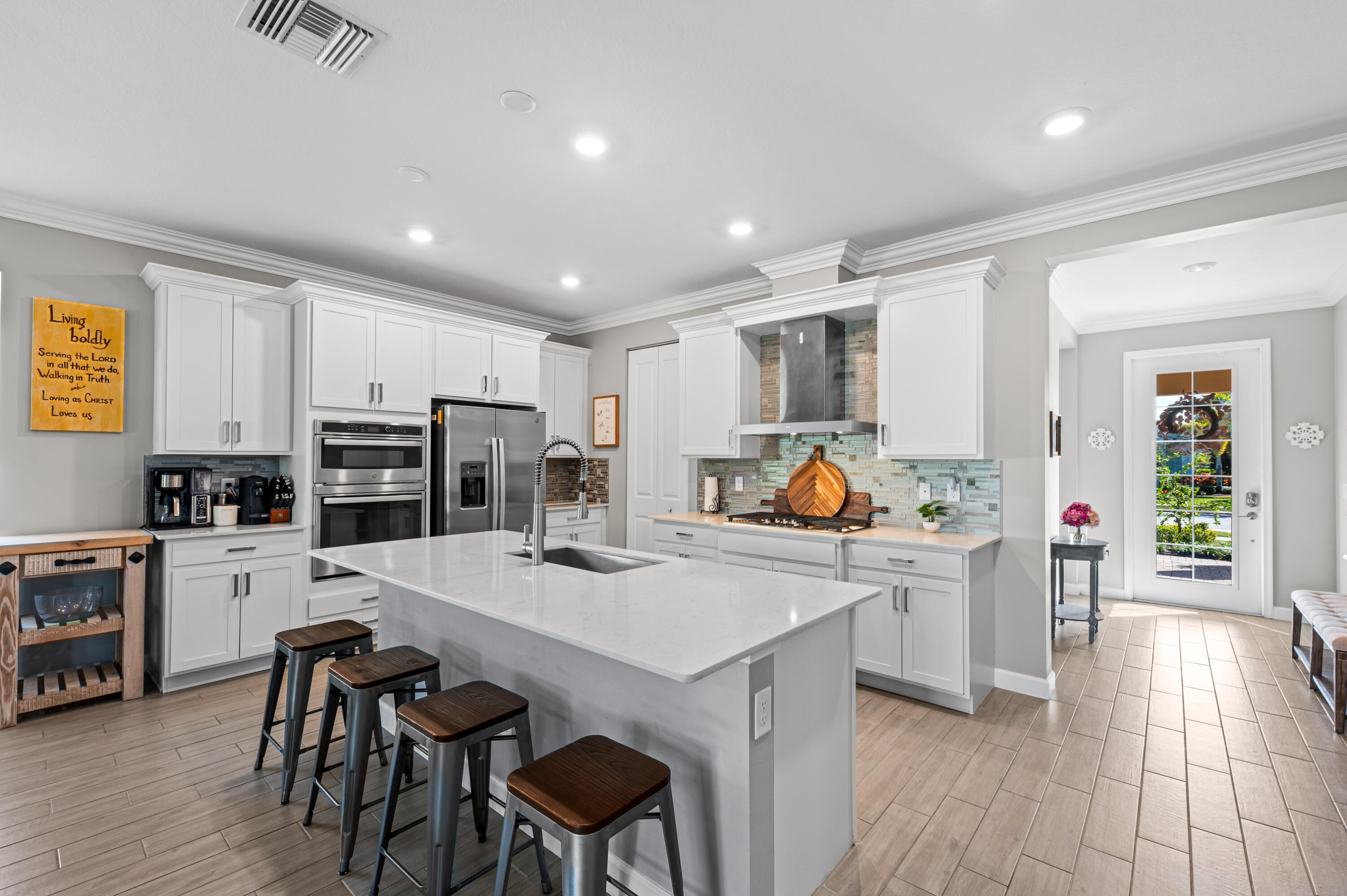Loxahatchee, Florida, 33470, United States, 5 Bedrooms Bedrooms, ,4 BathroomsBathrooms,Residential,For Sale,1902120