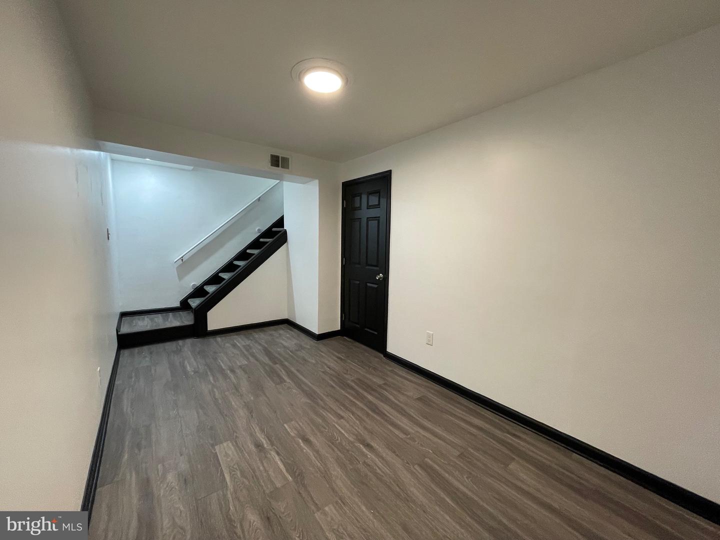 Centreville, Virginia, 20120, United States, 3 Bedrooms Bedrooms, ,2 BathroomsBathrooms,Residential,For Sale,1988924