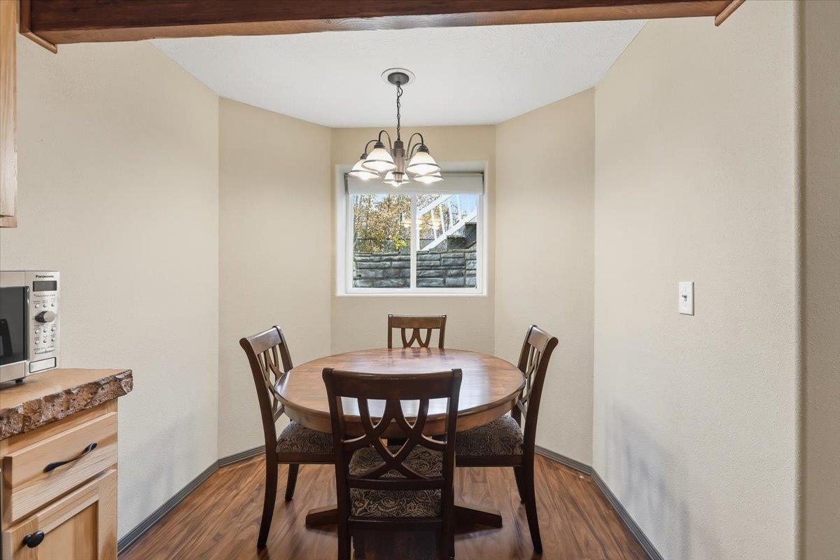 Greenacres, Washington, 99016, United States, 6 Bedrooms Bedrooms, ,3 BathroomsBathrooms,Residential,For Sale,1992048