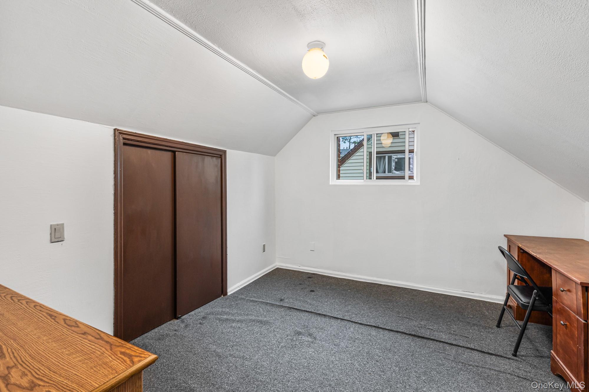  27-22 Bayside Lane, Flushing, NY, 11358 - 物件實景