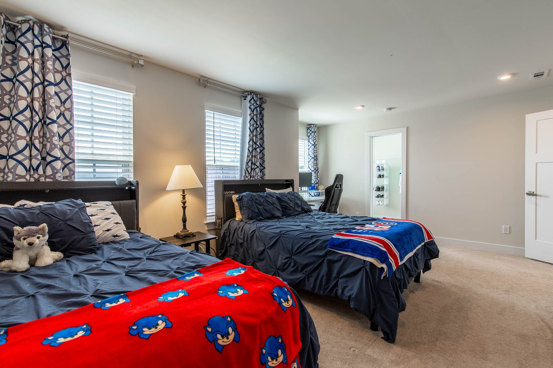 Smyrna, Tennessee, 37167, United States, 5 Bedrooms Bedrooms, ,4 BathroomsBathrooms,Residential,For Sale,1848670