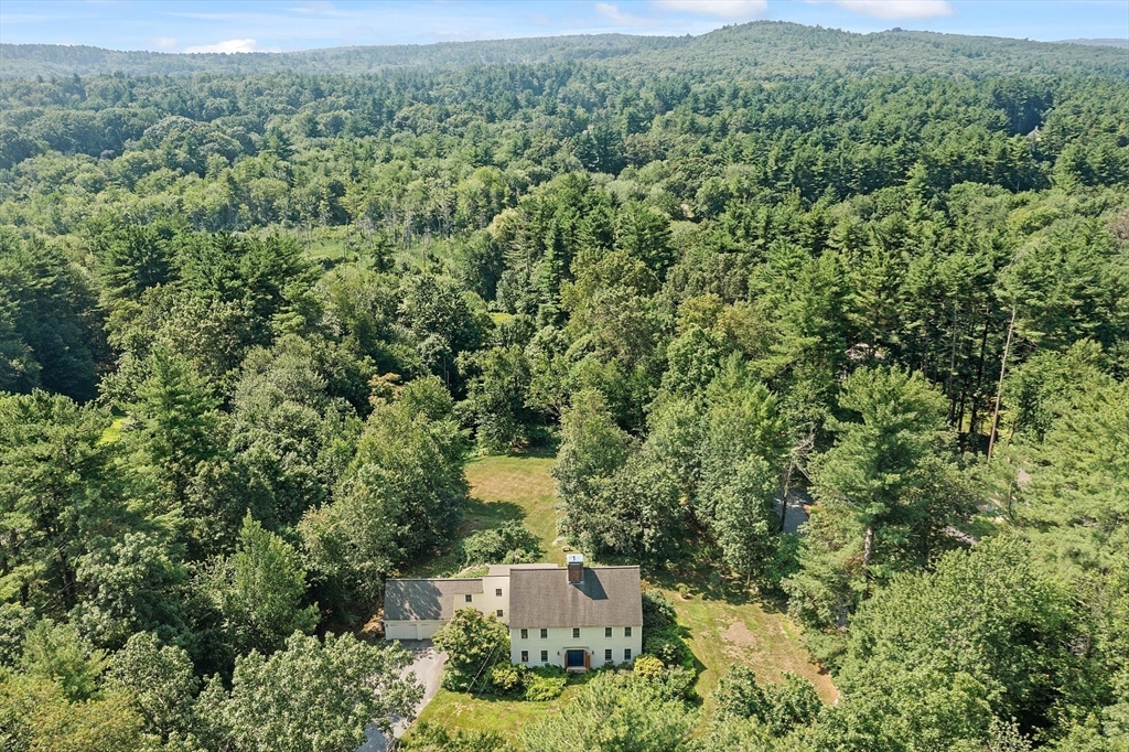 Harvard, Massachusetts, 01451, United States, 4 Bedrooms Bedrooms, ,3 BathroomsBathrooms,Residential,For Sale,1895832
