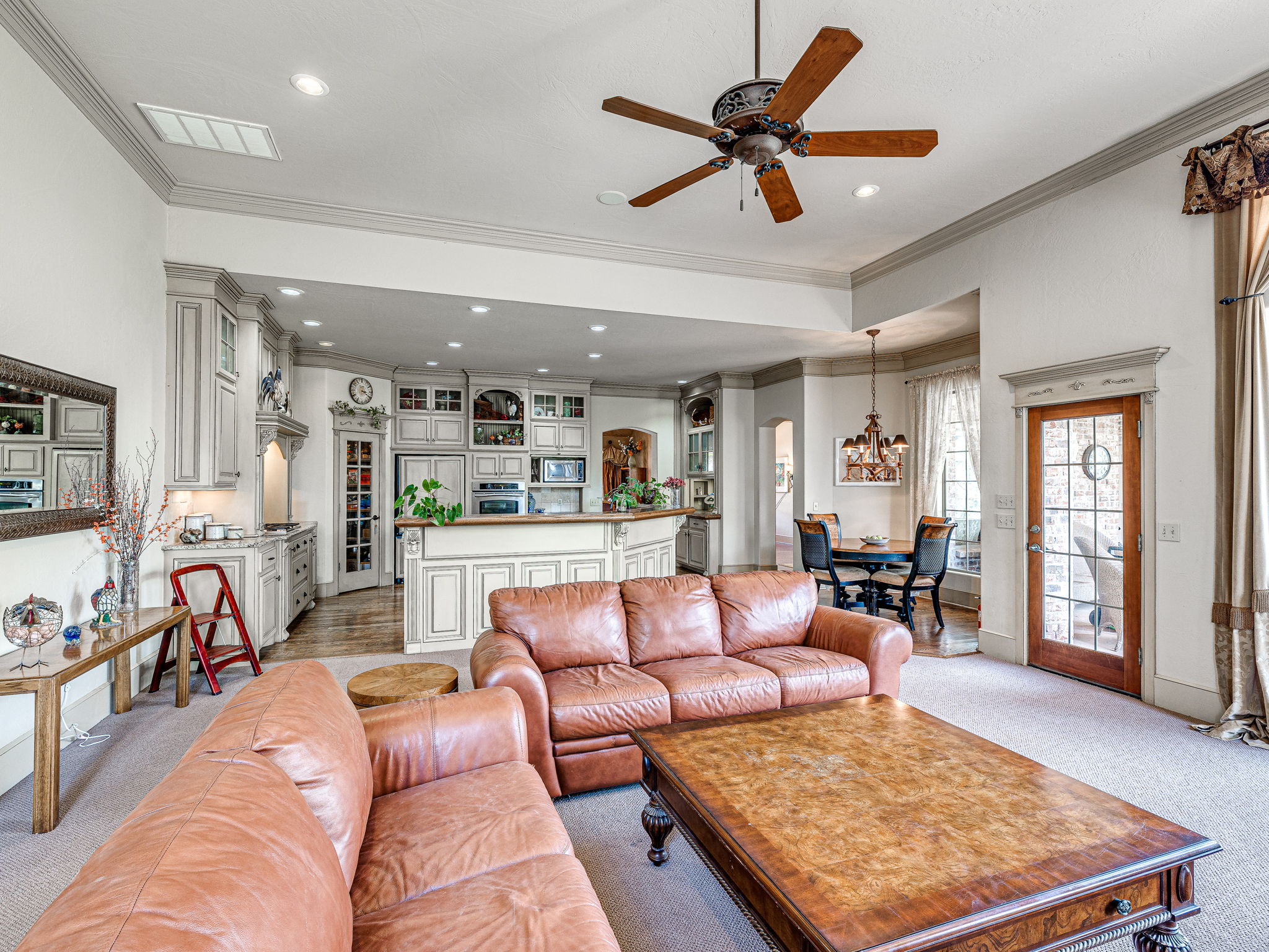 Edmond, Oklahoma, 73003, United States, 3 Bedrooms Bedrooms, ,3 BathroomsBathrooms,Residential,For Sale,1907652