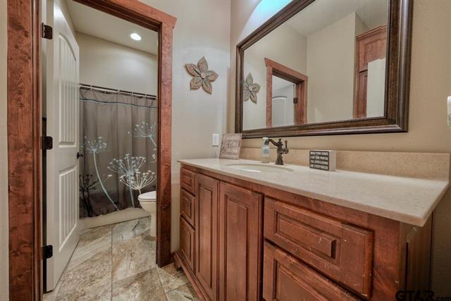 Lindale, Texas, 75771, United States, 4 Bedrooms Bedrooms, ,3 BathroomsBathrooms,Residential,For Sale,1984429