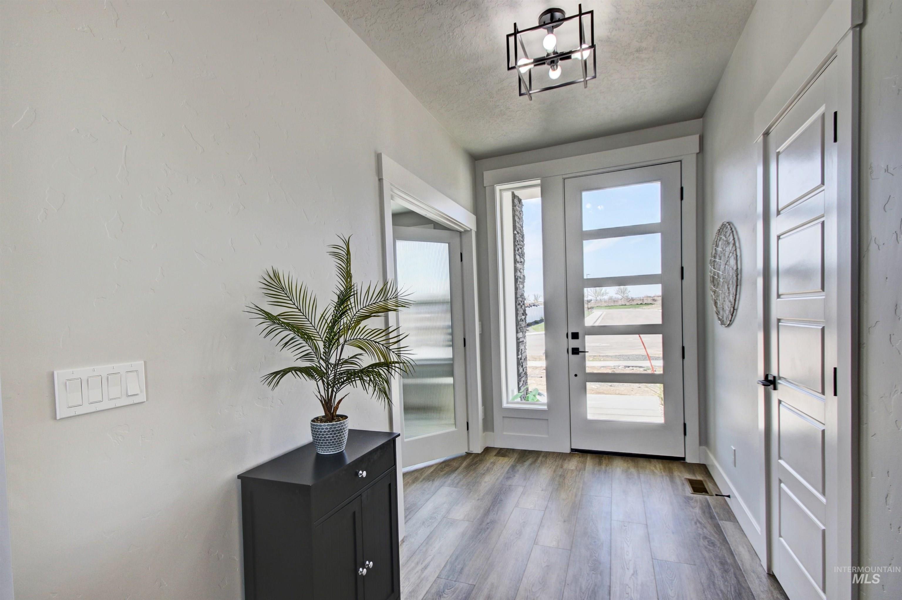 Meridian, Idaho, 83642, United States, 4 Bedrooms Bedrooms, ,3 BathroomsBathrooms,Residential,For Sale,1767923
