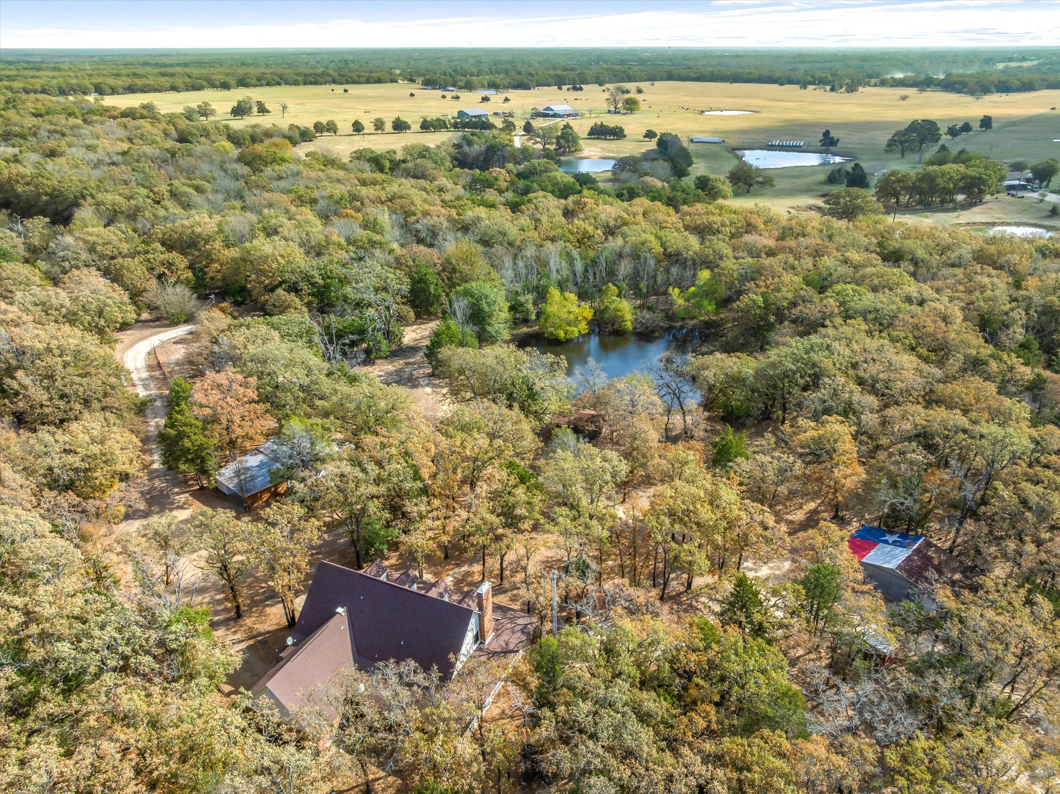 Wills Point, Texas, 75169, United States, 4 Bedrooms Bedrooms, ,4 BathroomsBathrooms,Residential,For Sale,1996475