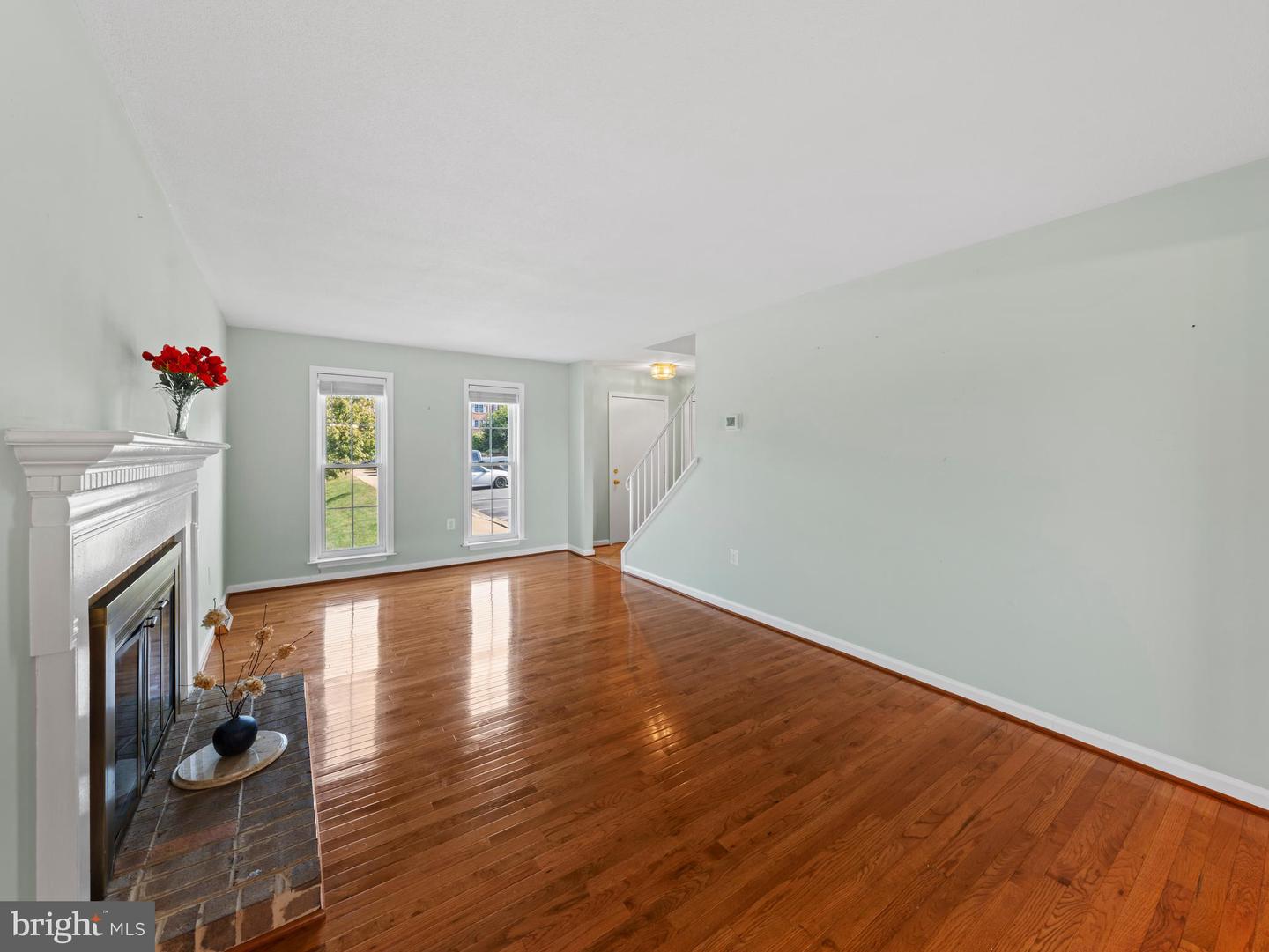 Annandale, Virginia, 22003, United States, 3 Bedrooms Bedrooms, ,4 BathroomsBathrooms,Residential,For Sale,2001924