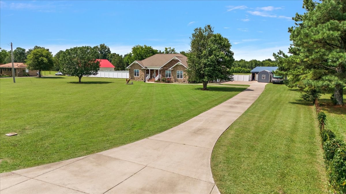 Bell Buckle, Tennessee, 37020, United States, 3 Bedrooms Bedrooms, ,3 BathroomsBathrooms,Residential,For Sale,1898483