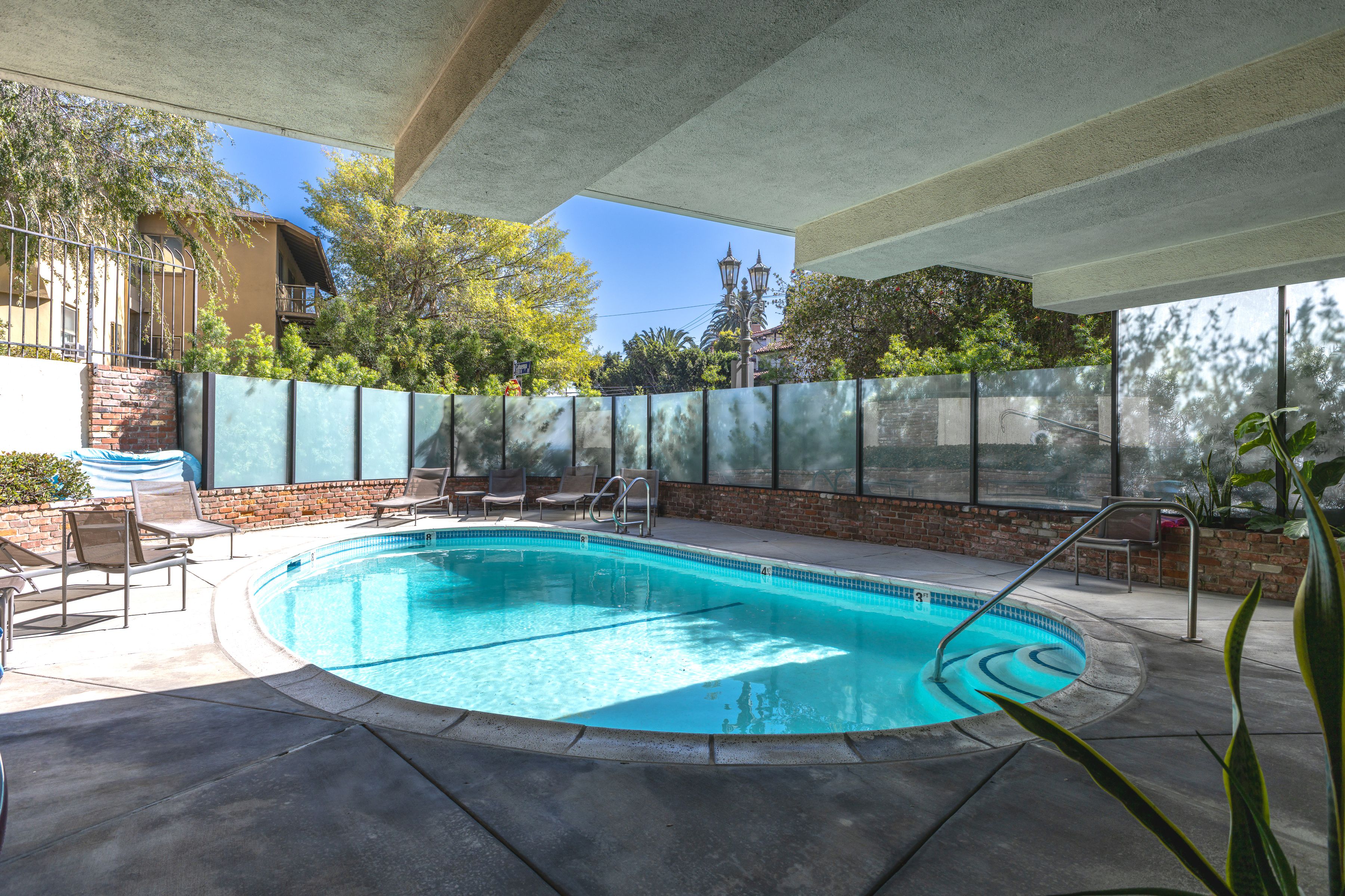  2260 North Cahuenga Boulevard #306 - 物件實景