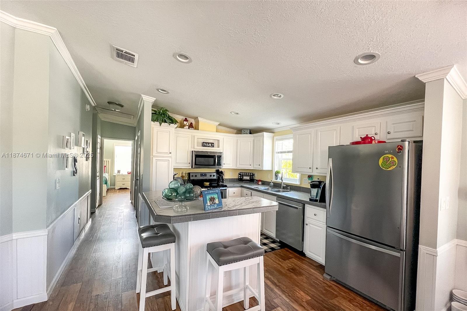 Tavernier, Florida, 33070, United States, 2 Bedrooms Bedrooms, ,2 BathroomsBathrooms,Residential,For Sale,1941688