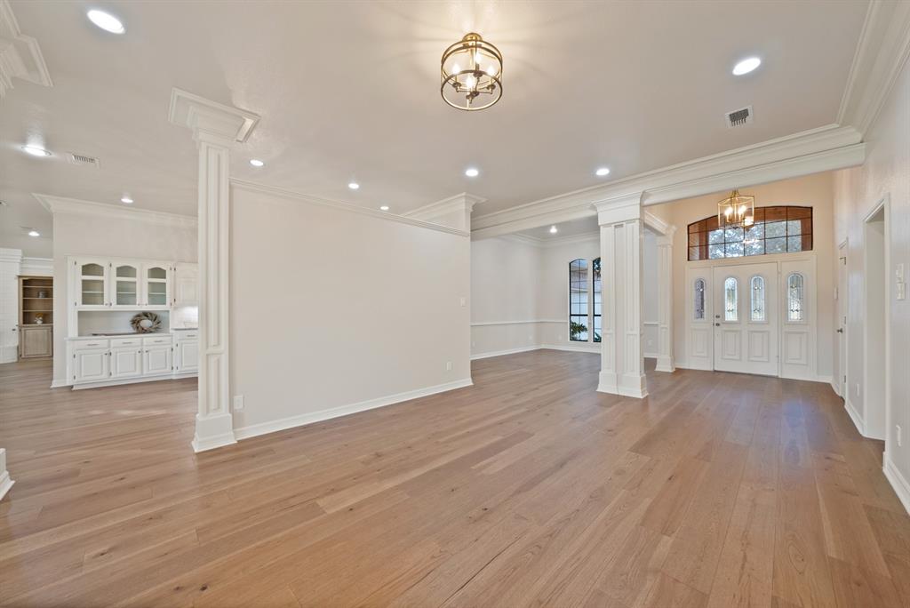 Mansfield, Texas, 76063, United States, 4 Bedrooms Bedrooms, ,3 BathroomsBathrooms,Residential,For Sale,1990790