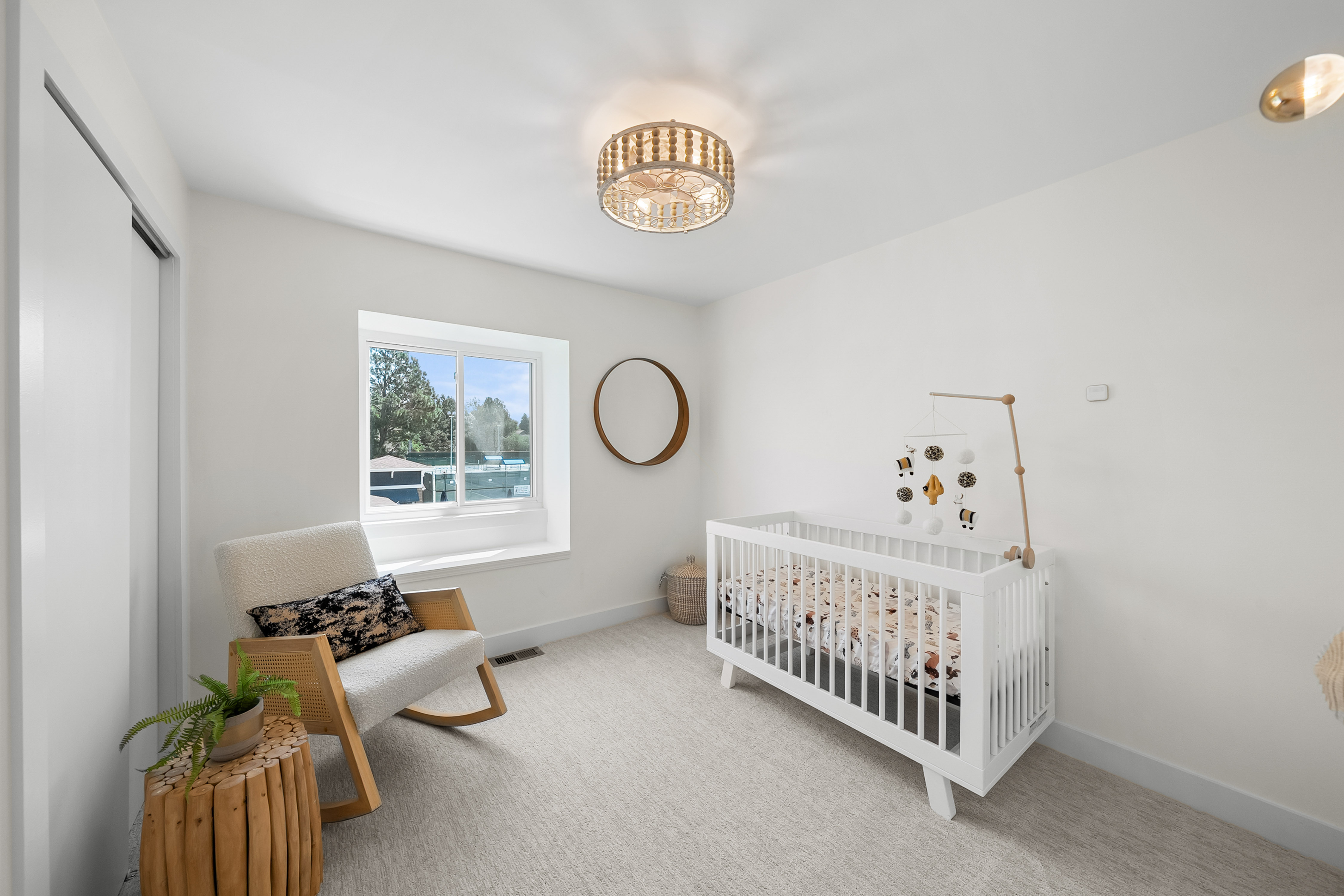  Beautiful Updated Home Located in Highly Sought-After Arapahoe Lake Neighborhood - 物件實景