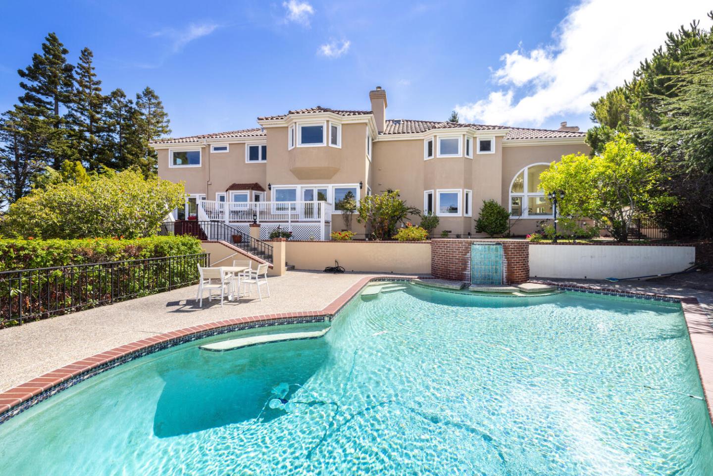 Hillsborough, California, 94010, United States, 5 Bedrooms Bedrooms, ,5 BathroomsBathrooms,Residential,For Sale,1940320