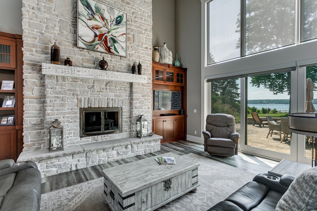 Sturgeon Bay, Wisconsin, 54235, United States, 3 Bedrooms Bedrooms, ,5 BathroomsBathrooms,Residential,For Sale,1941719
