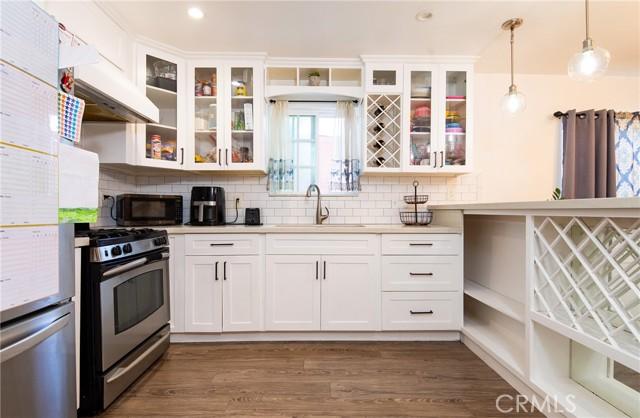 Los Angeles, California, 90002, United States, 3 Bedrooms Bedrooms, ,1 BathroomBathrooms,Residential,For Sale,1976478