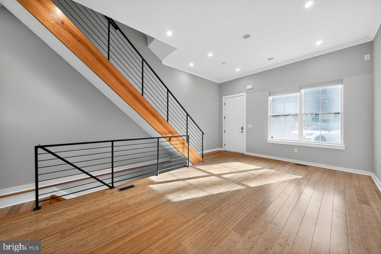 Philadelphia, Pennsylvania, 19146, United States, 4 Bedrooms Bedrooms, ,3 BathroomsBathrooms,Residential,For Sale,1960964