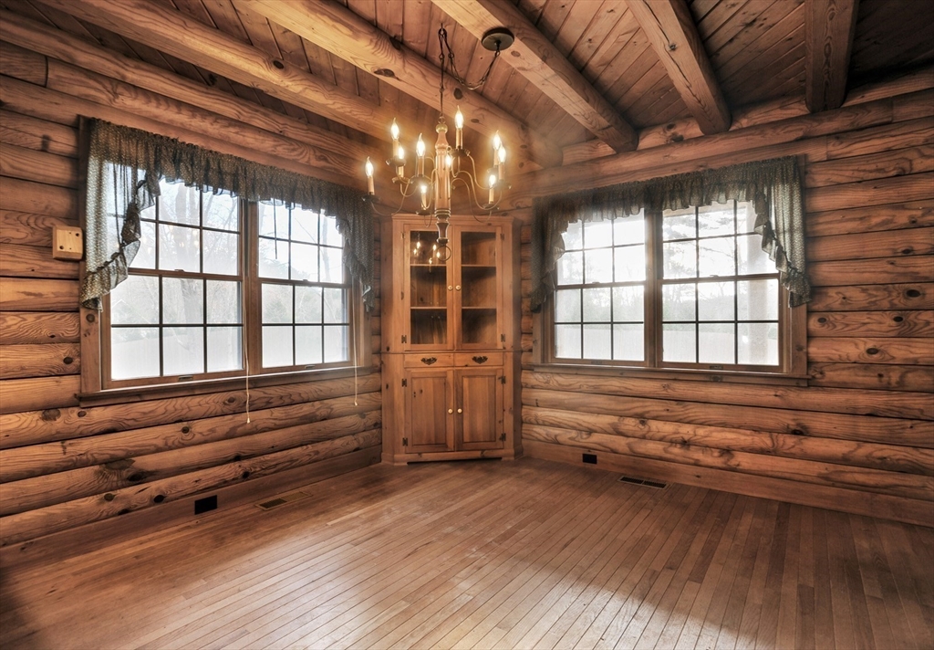 Hanson, Massachusetts, 02341, United States, 4 Bedrooms Bedrooms, ,2 BathroomsBathrooms,Residential,For Sale,2000773