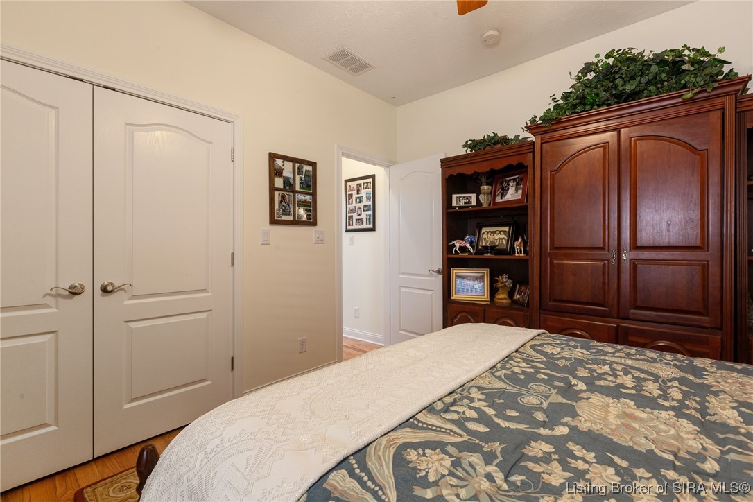 Jeffersonville, Indiana, 47130, United States, 3 Bedrooms Bedrooms, ,2 BathroomsBathrooms,Residential,For Sale,1752485