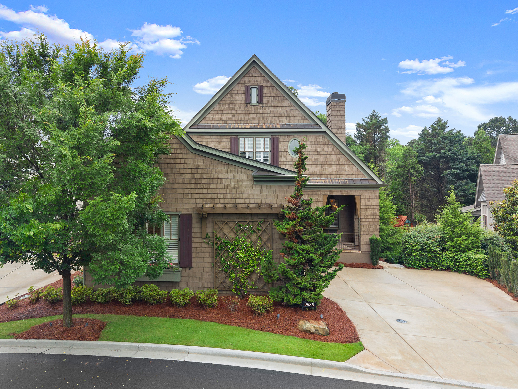  Enchanting Sanctuary Nestled within an Exclusive Enclave of Homes - 物件實景