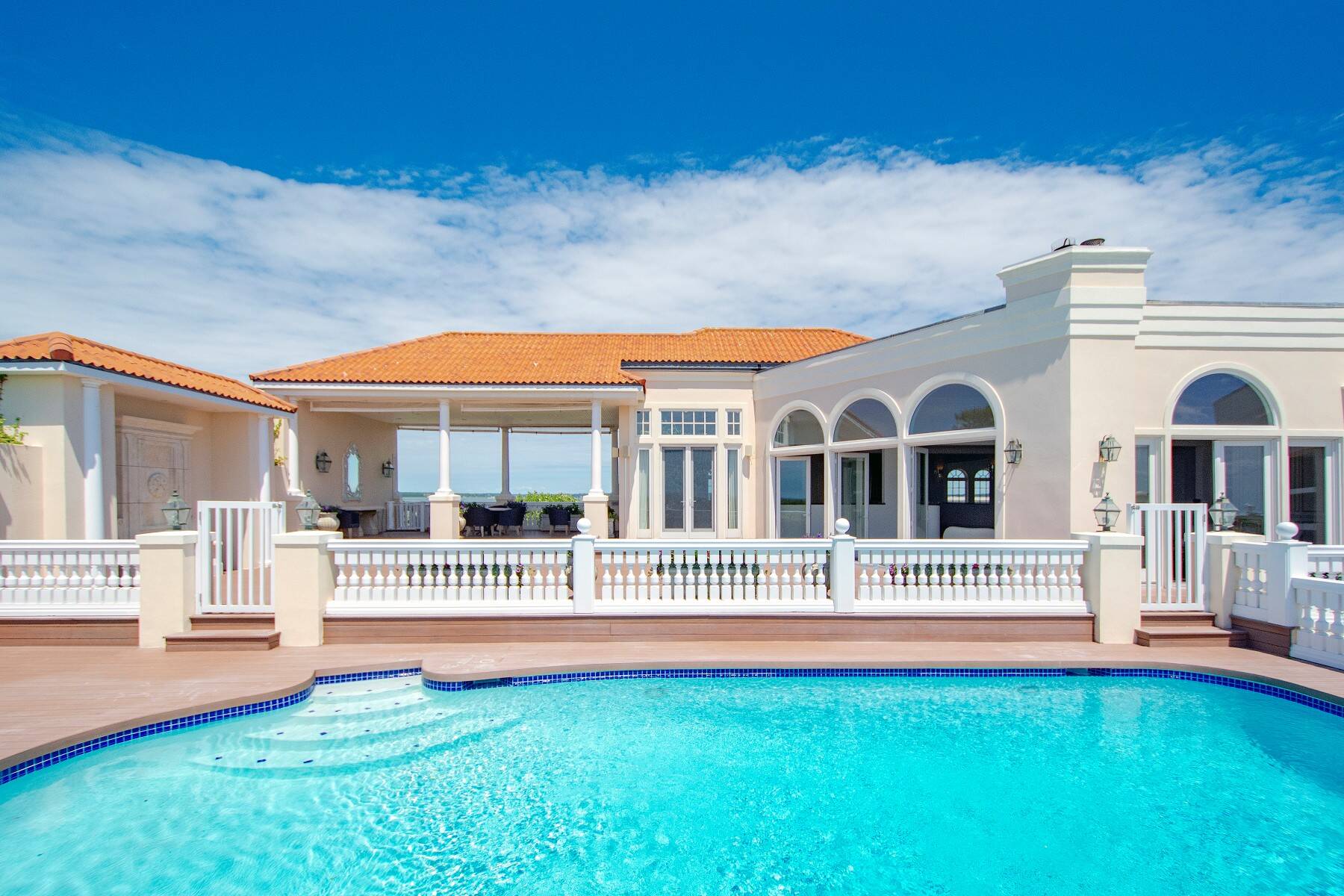  Stunning Bay-to-Oceanfront Estate on Meadow Lane - 物件實景