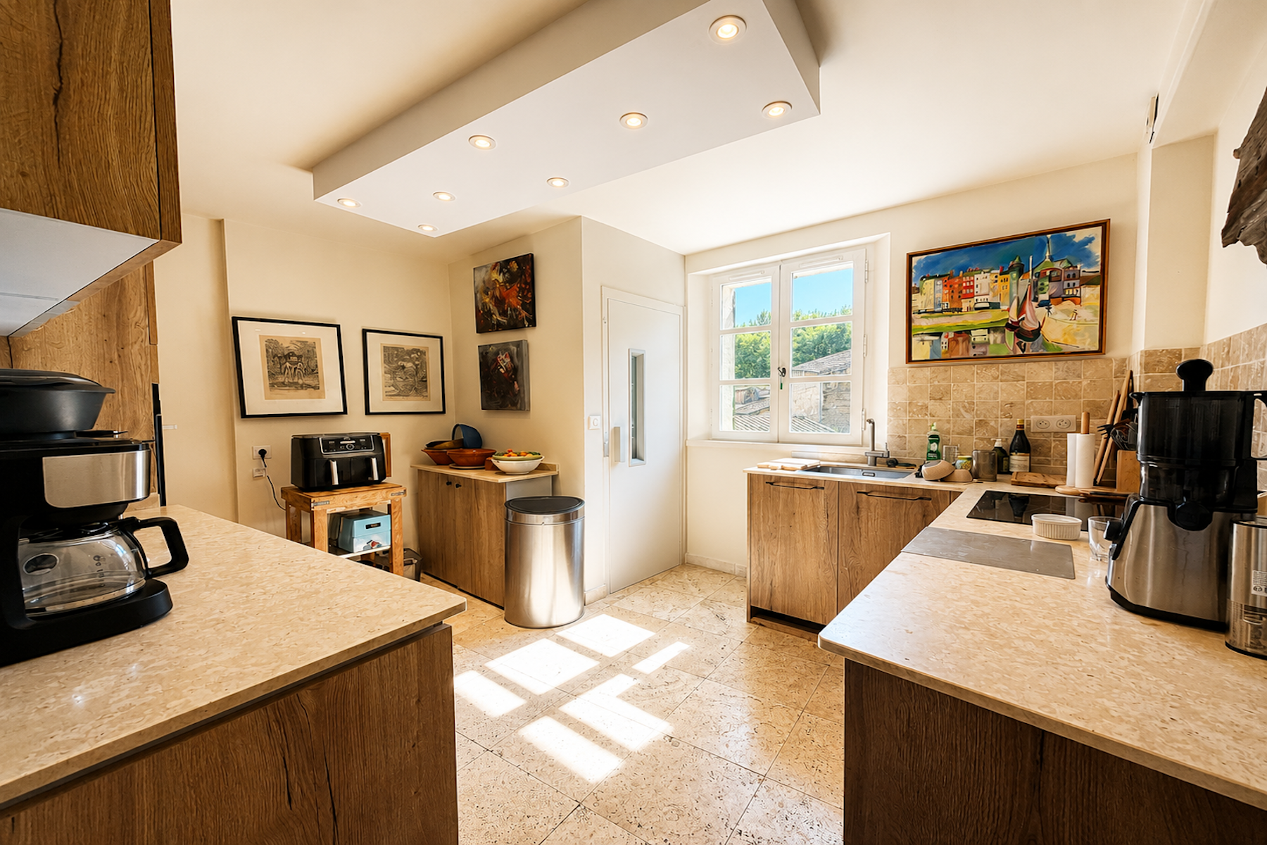  Exceptional Apartment with Garden Terrace in a Historic Mansion in Uzès - 物件實景