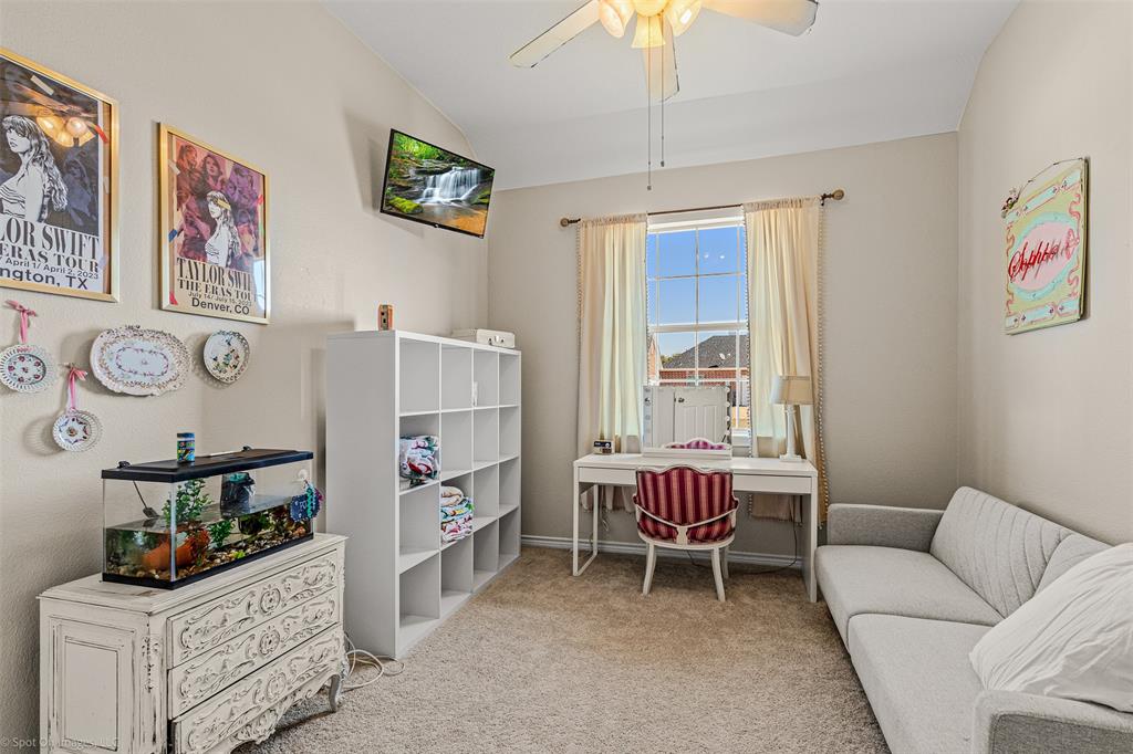 Van Alstyne, Texas, 75495, United States, 4 Bedrooms Bedrooms, ,2 BathroomsBathrooms,Residential,For Sale,1965564