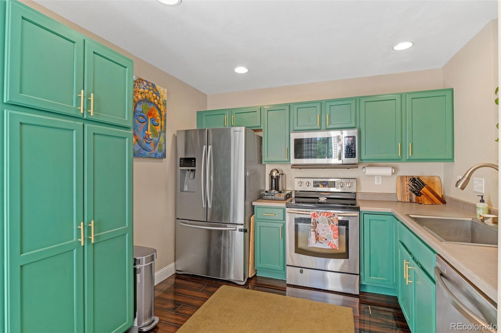 Morrison, Colorado, 80465, United States, 3 Bedrooms Bedrooms, ,2 BathroomsBathrooms,Residential,For Sale,1947619