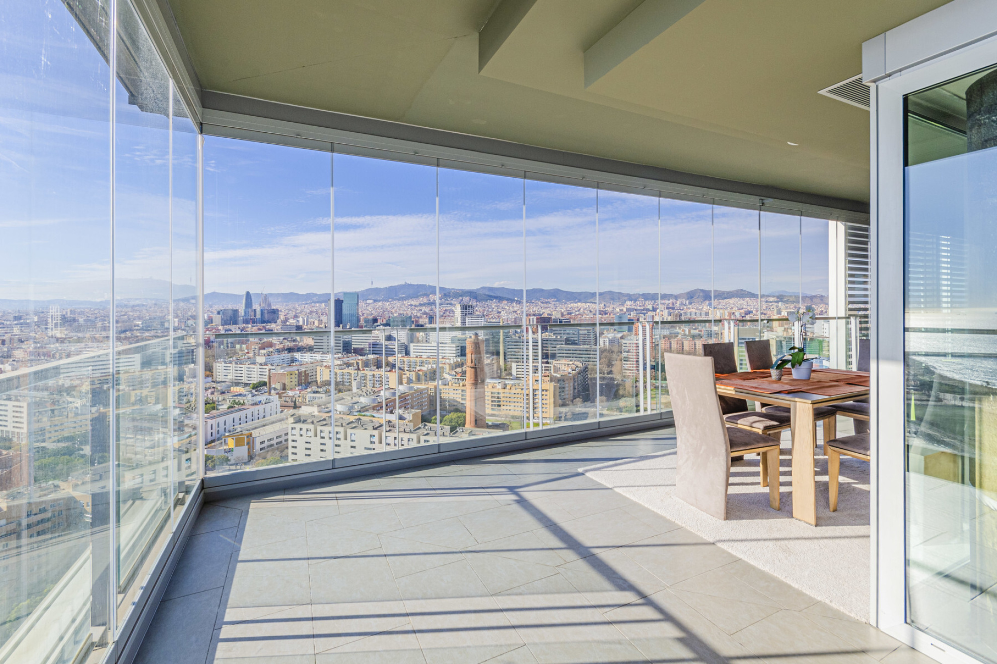  Family apartment with splendid sea and Barcelona views - 物件實景