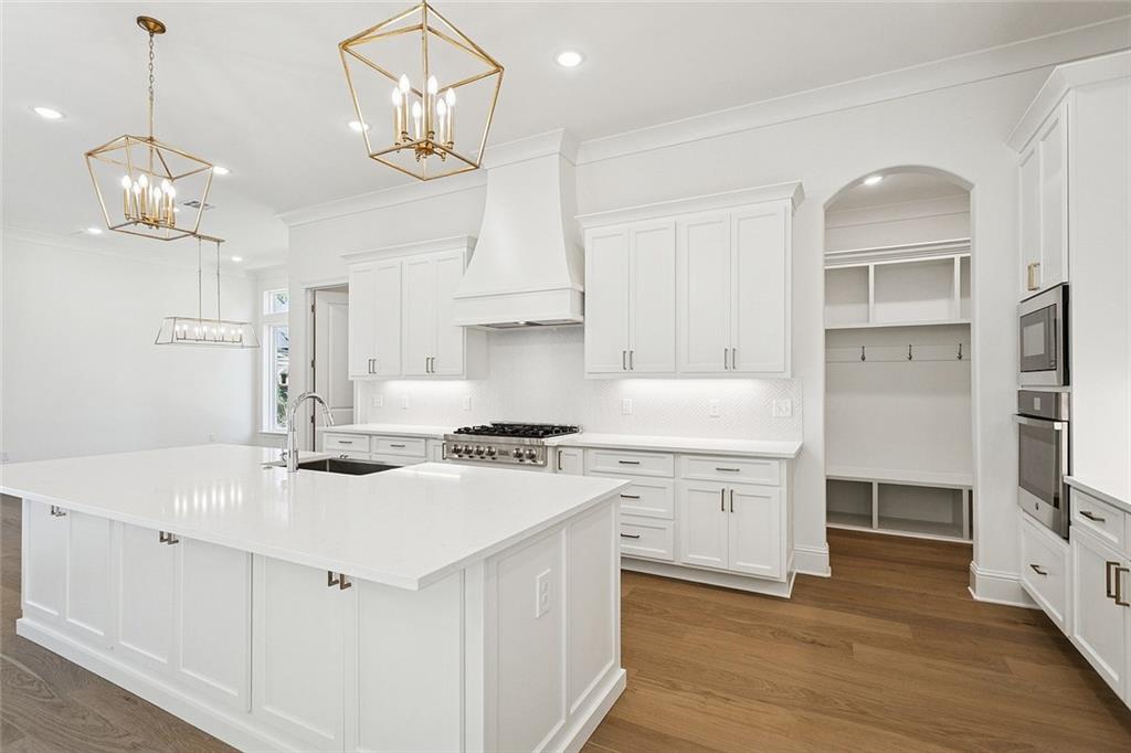 Covington, Louisiana, 70433, United States, 4 Bedrooms Bedrooms, ,3 BathroomsBathrooms,Residential,For Sale,1989421