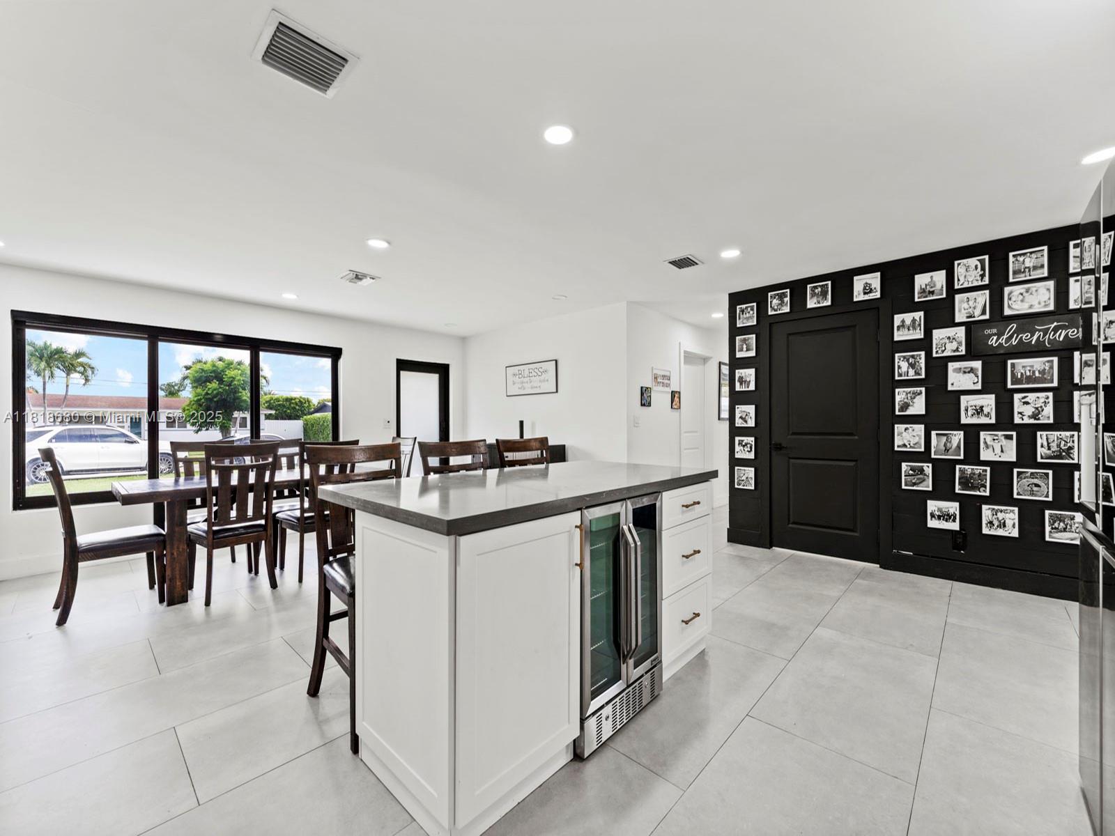 Miami, Florida, 33173, United States, 3 Bedrooms Bedrooms, ,2 BathroomsBathrooms,Residential,For Sale,1857432