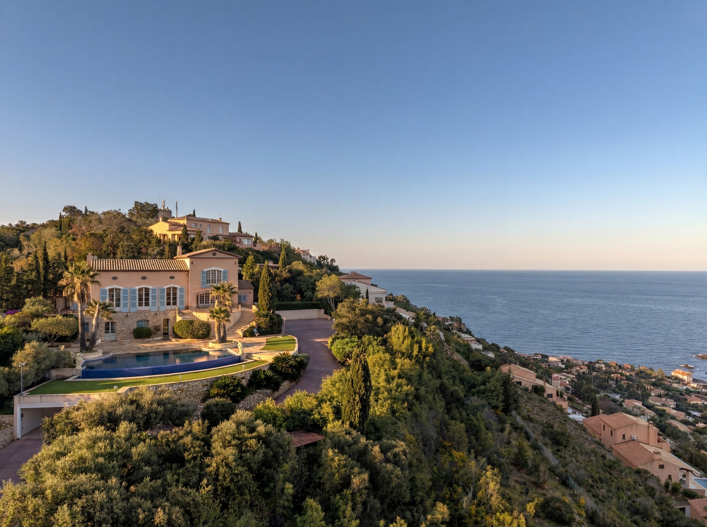  Saint-Raphaël Agay property panoramic sea view land 3100 sqm infinity pool 5 su… - 物件實景