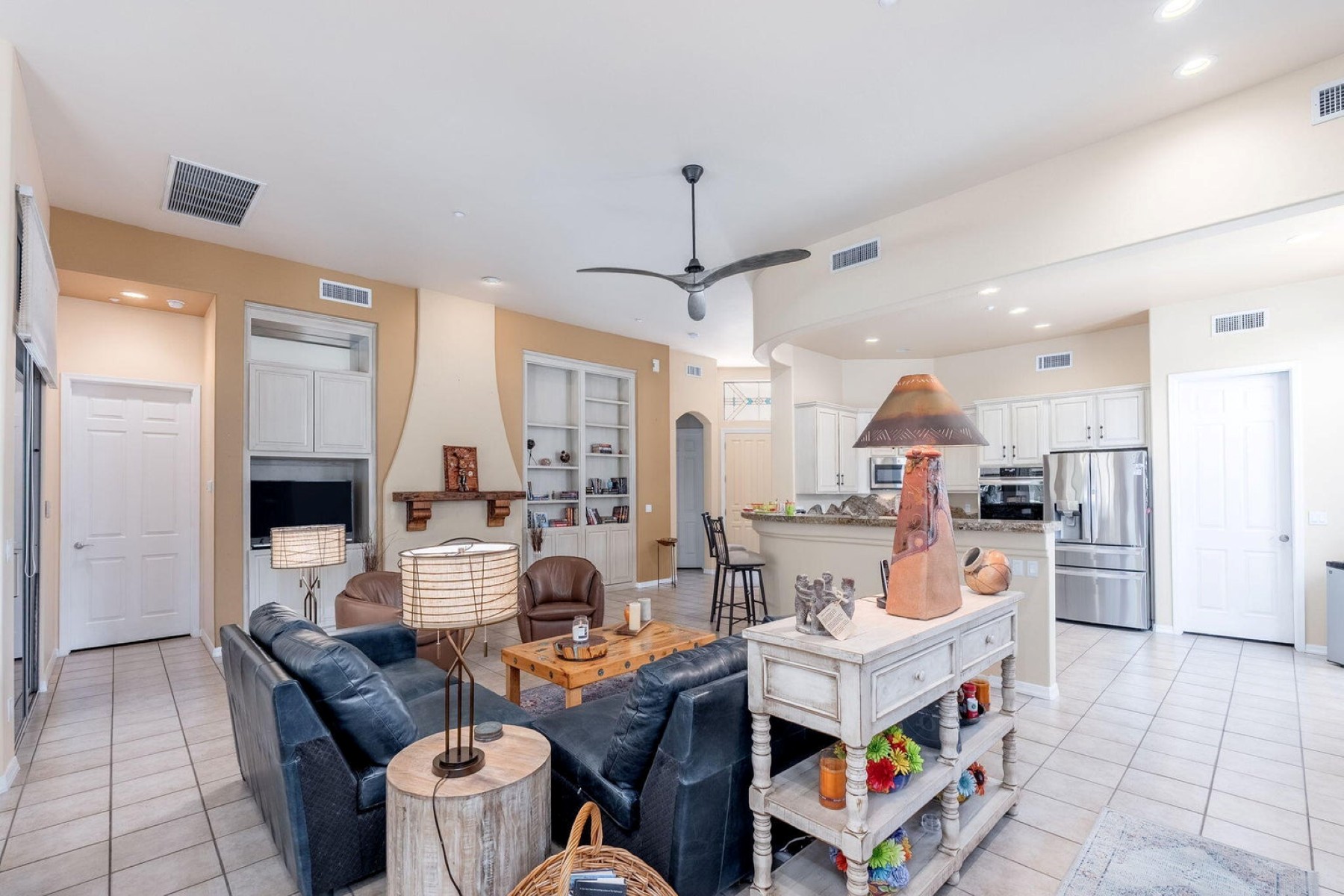  15618 E Cactus Drive  Fountain Hills, AZ - 物件實景