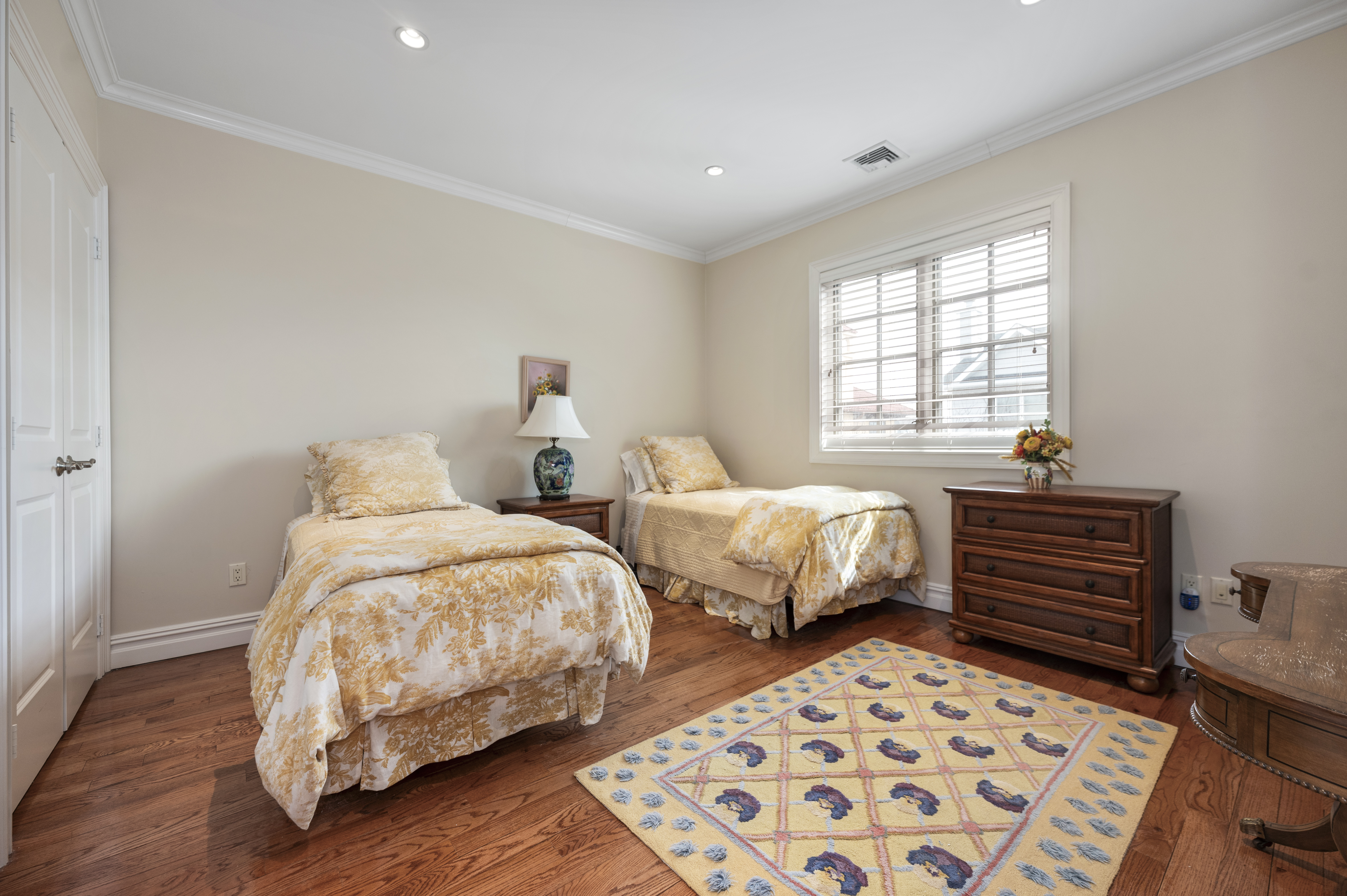  70 Lewis Avenue, Atlantic Beach, NY, 11509 - 物件實景