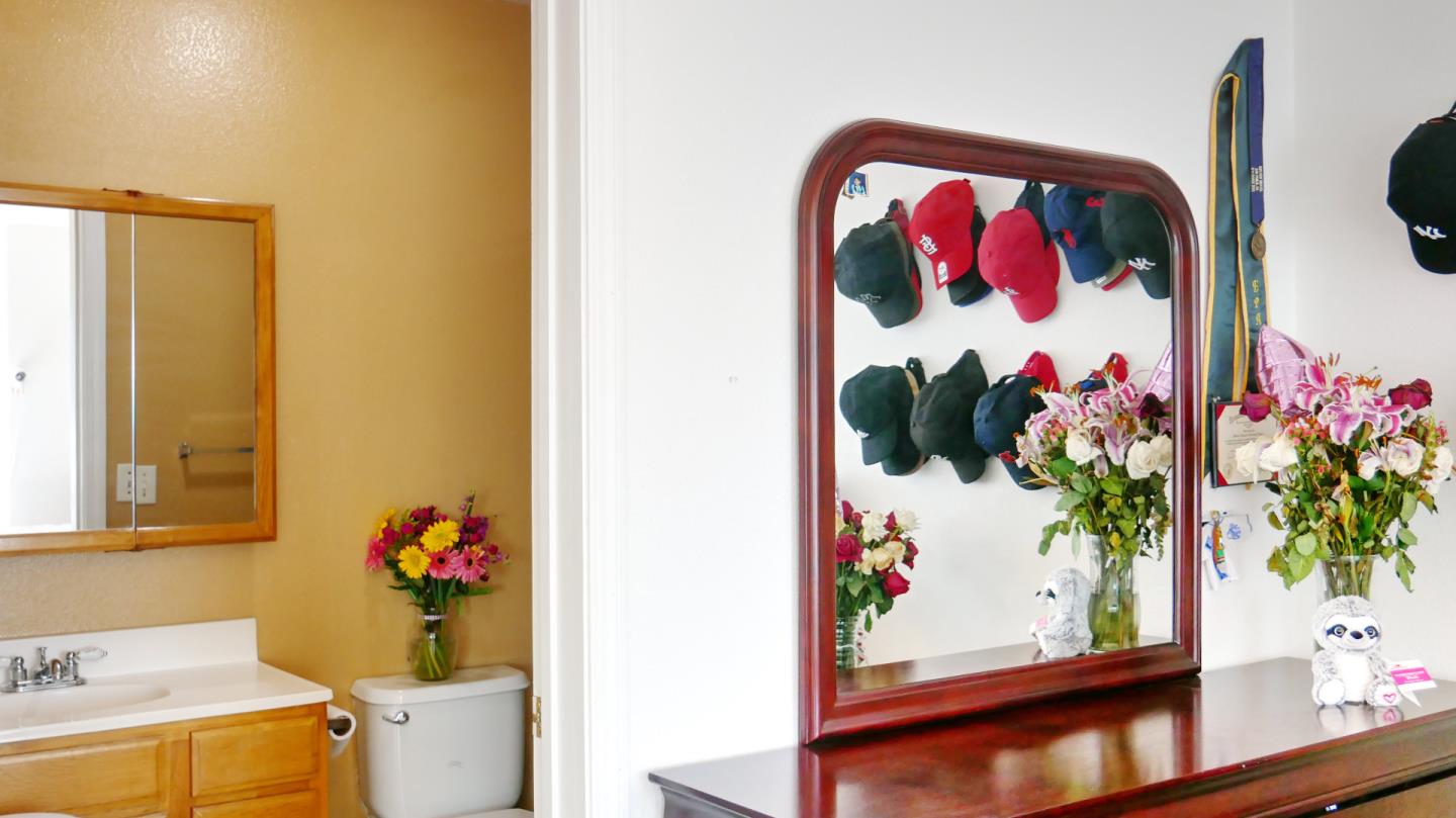 Richmond, California, 94801, United States, 3 Bedrooms Bedrooms, ,3 BathroomsBathrooms,Residential,For Sale,1978475