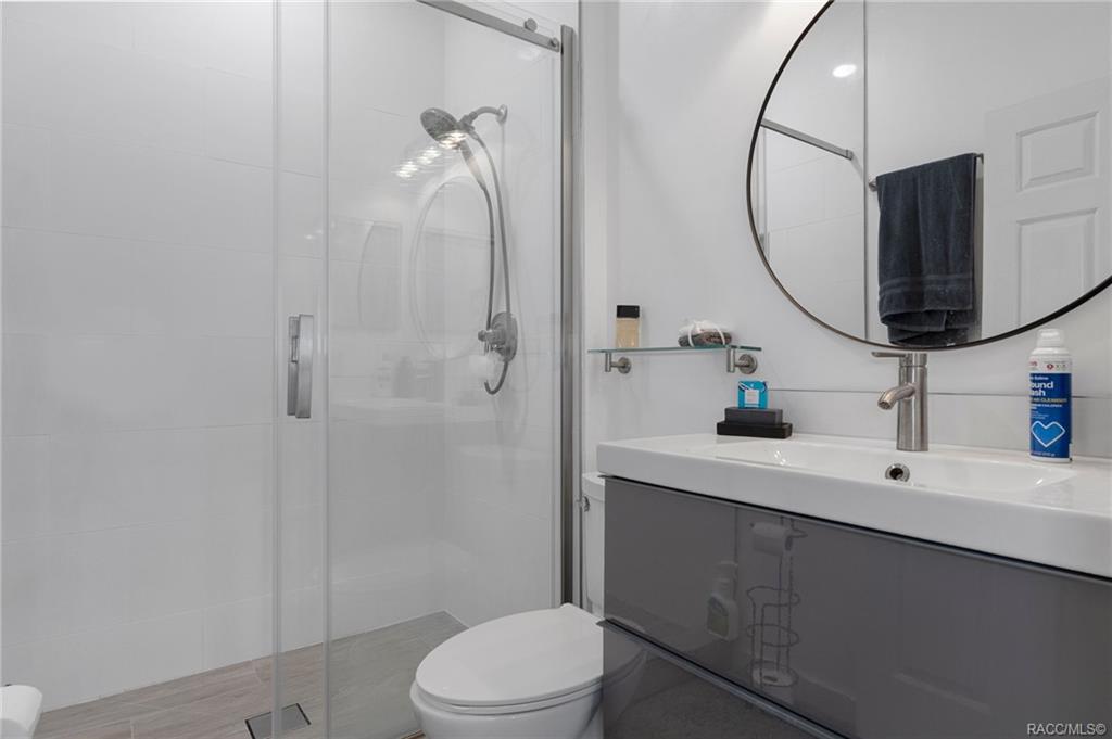 Inverness, Florida, 34453, United States, 4 Bedrooms Bedrooms, ,3 BathroomsBathrooms,Residential,For Sale,1980219