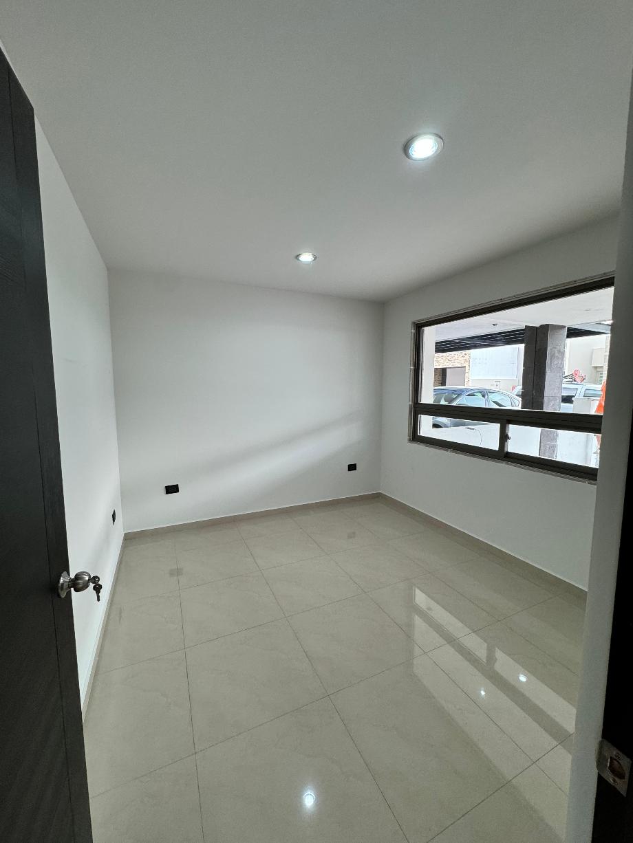 Cerro Lago Palomas, Querétaro, Querétaro, 76230, Mexico, 3 Bedrooms Bedrooms, ,3 BathroomsBathrooms,Residential,For Sale,Cerro Lago Palomas,1672480