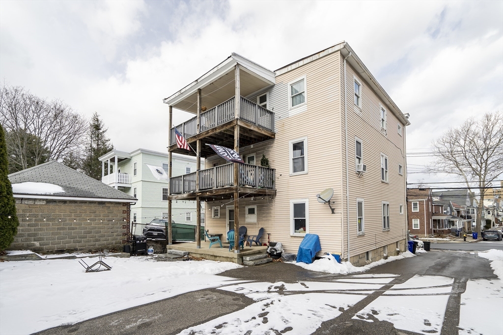 Boston, Massachusetts, 02135, United States, 12 Bedrooms Bedrooms, ,3 BathroomsBathrooms,Residential,For Sale,1907828