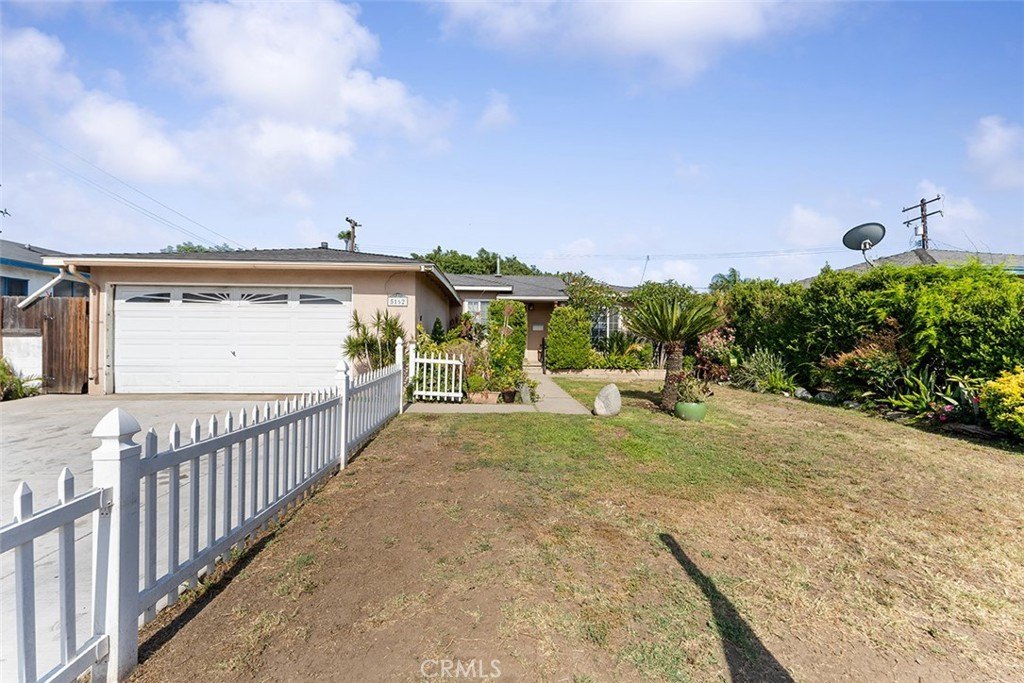 Covina, California, 91722, United States, 3 Bedrooms Bedrooms, ,1 BathroomBathrooms,Residential,For Sale,1869687