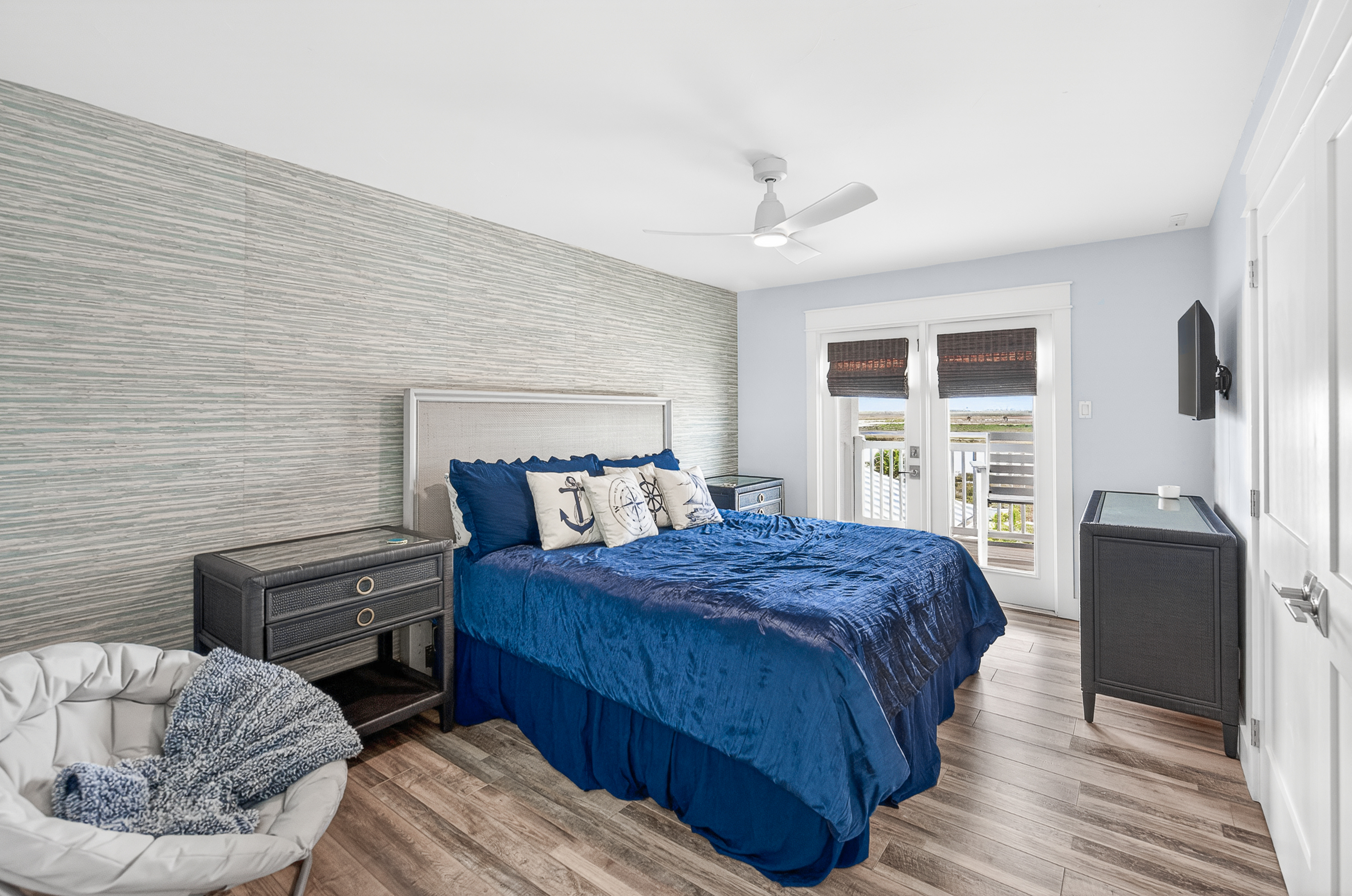  Canal-Front Estate in Island Moorings - 物件實景