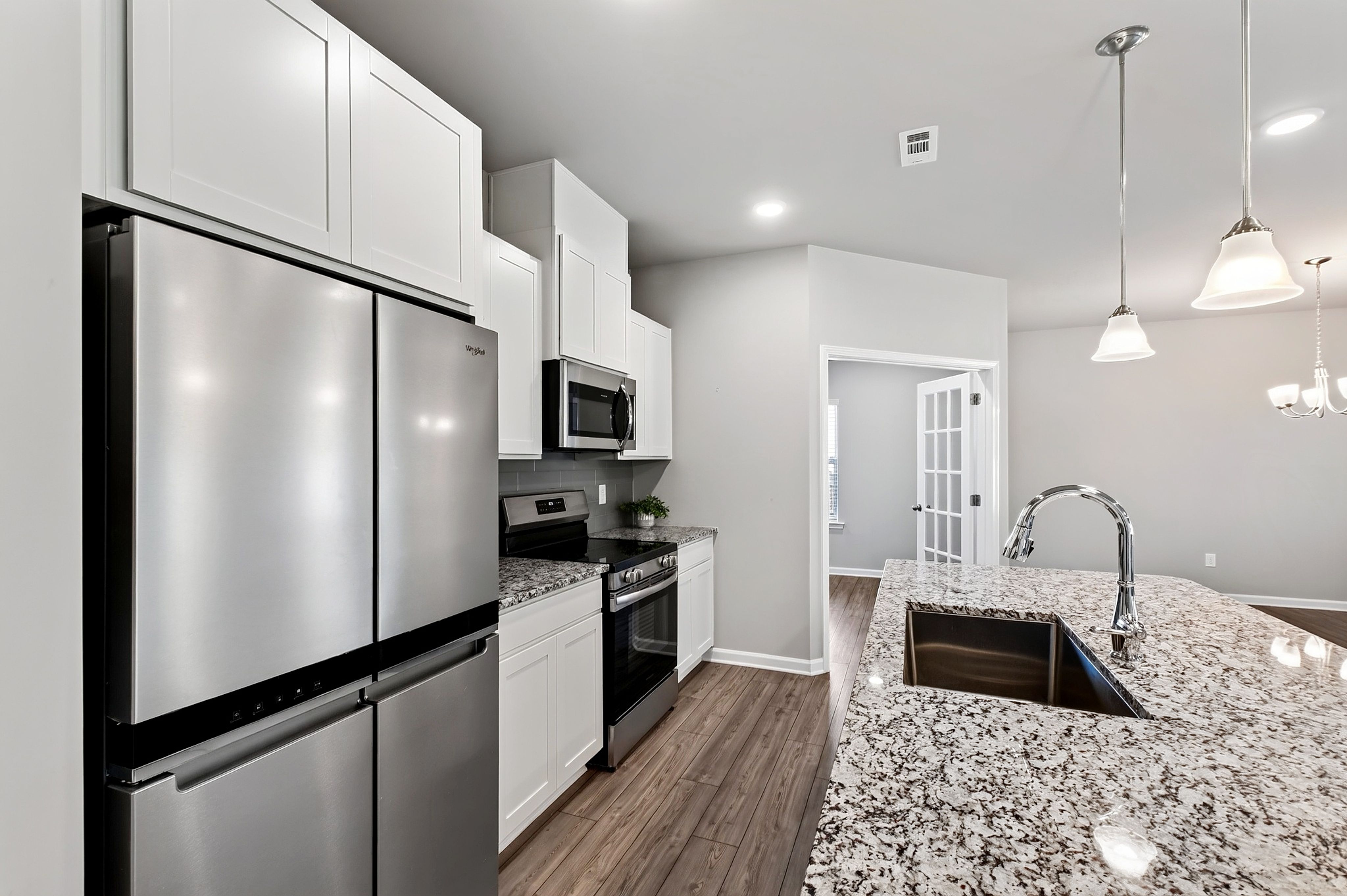  220 Citizens Court, Four Oaks, NC 27524 - 物件實景