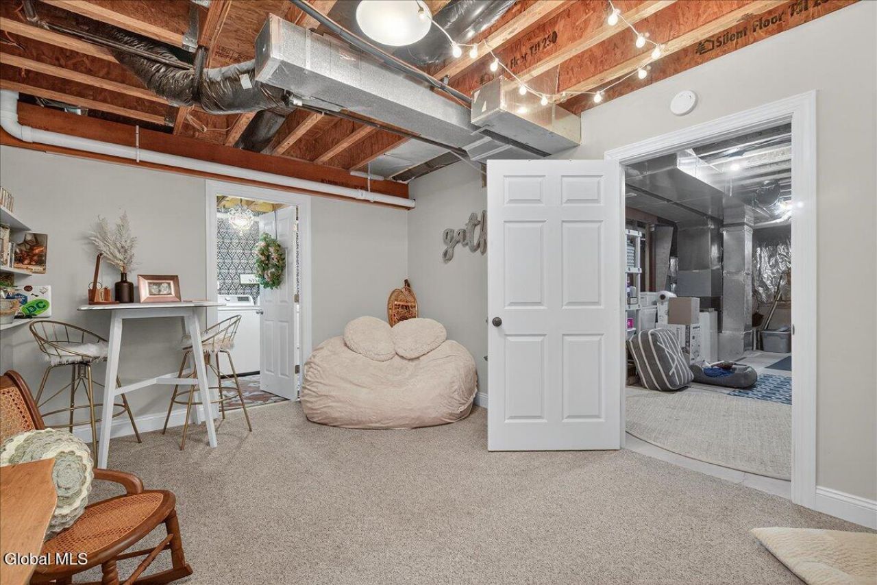 Queensbury, New York, 12804, United States, 3 Bedrooms Bedrooms, ,3 BathroomsBathrooms,Residential,For Sale,1942112