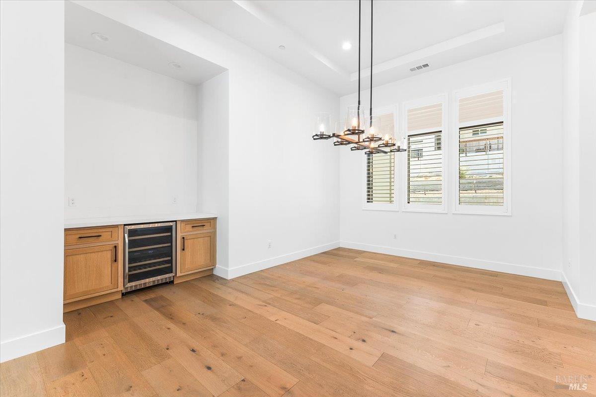 Santa Rosa, California, 95404, United States, 4 Bedrooms Bedrooms, ,4 BathroomsBathrooms,Residential,For Sale,1983418