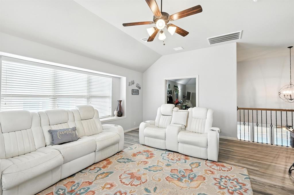 Grand Prairie, Texas, 75054, United States, 4 Bedrooms Bedrooms, ,4 BathroomsBathrooms,Residential,For Sale,1932411