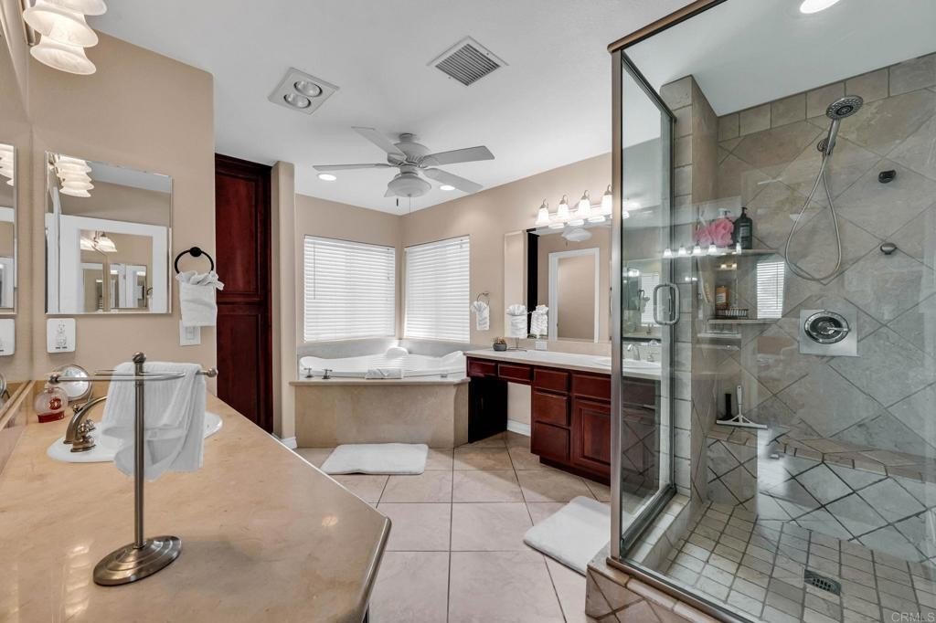 Hemet, California, 92544, United States, 5 Bedrooms Bedrooms, ,4 BathroomsBathrooms,Residential,For Sale,1940395