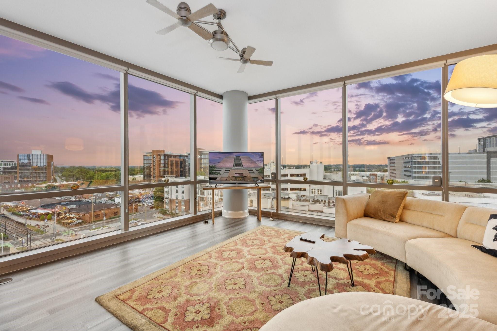Charlotte, North Carolina, 28203, United States, 2 Bedrooms Bedrooms, ,2 BathroomsBathrooms,Residential,For Sale,1794161