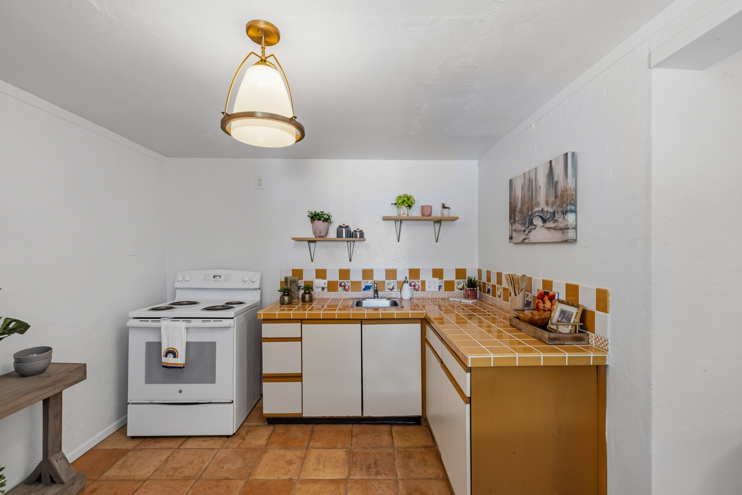  4058 El Bosque Drive - 物件實景