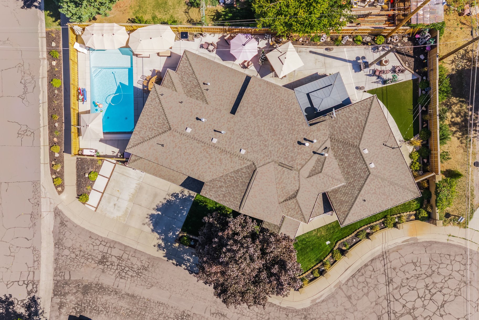 East Millcreek Living with New Saltwater Pool & Entertaining Spaces - 物件實景