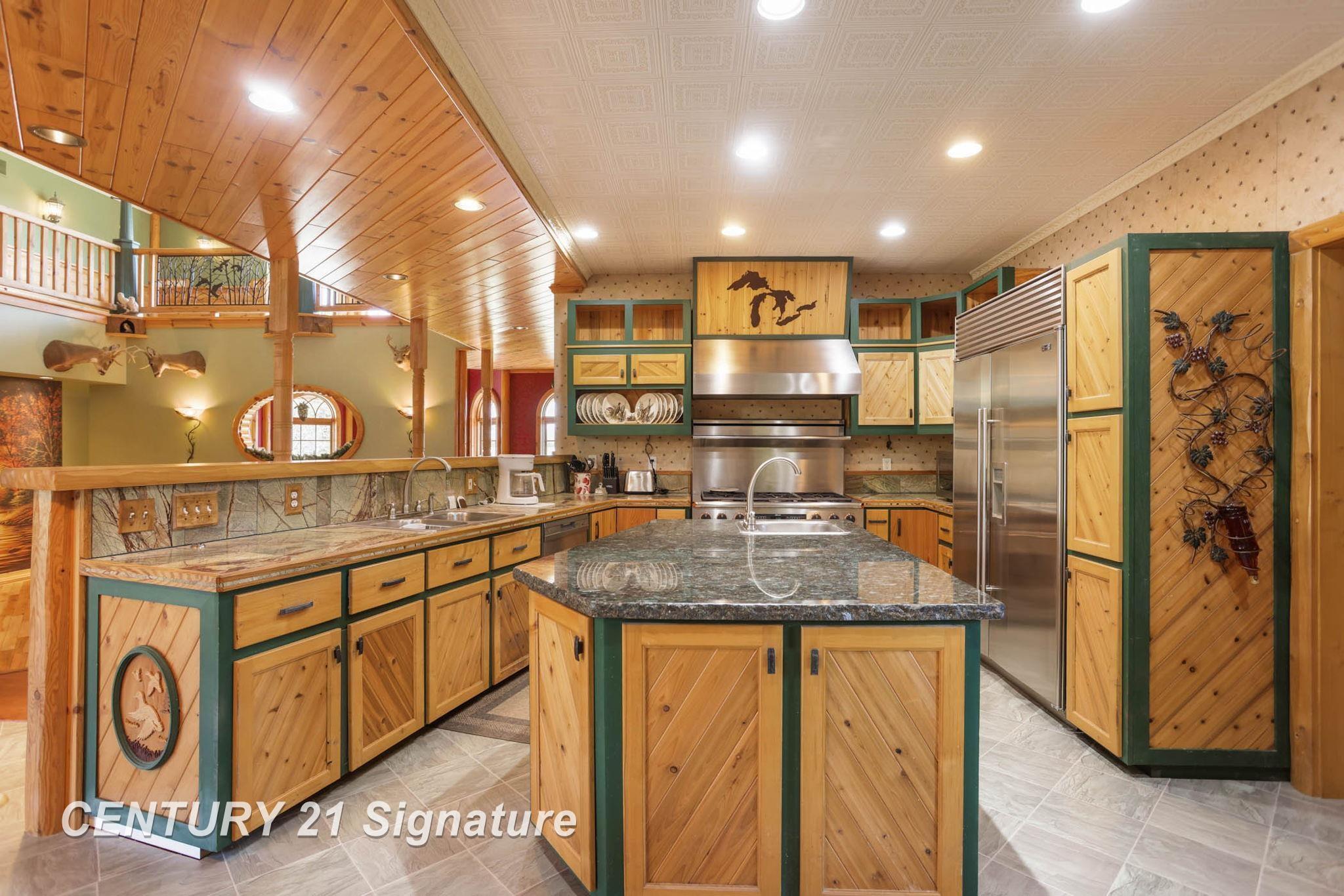 Hemlock, Michigan, 48626, United States, 6 Bedrooms Bedrooms, ,5 BathroomsBathrooms,Residential,For Sale,1984080